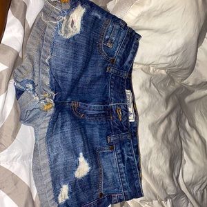 PINK JEAN SHORTS , SIZE 6 in women